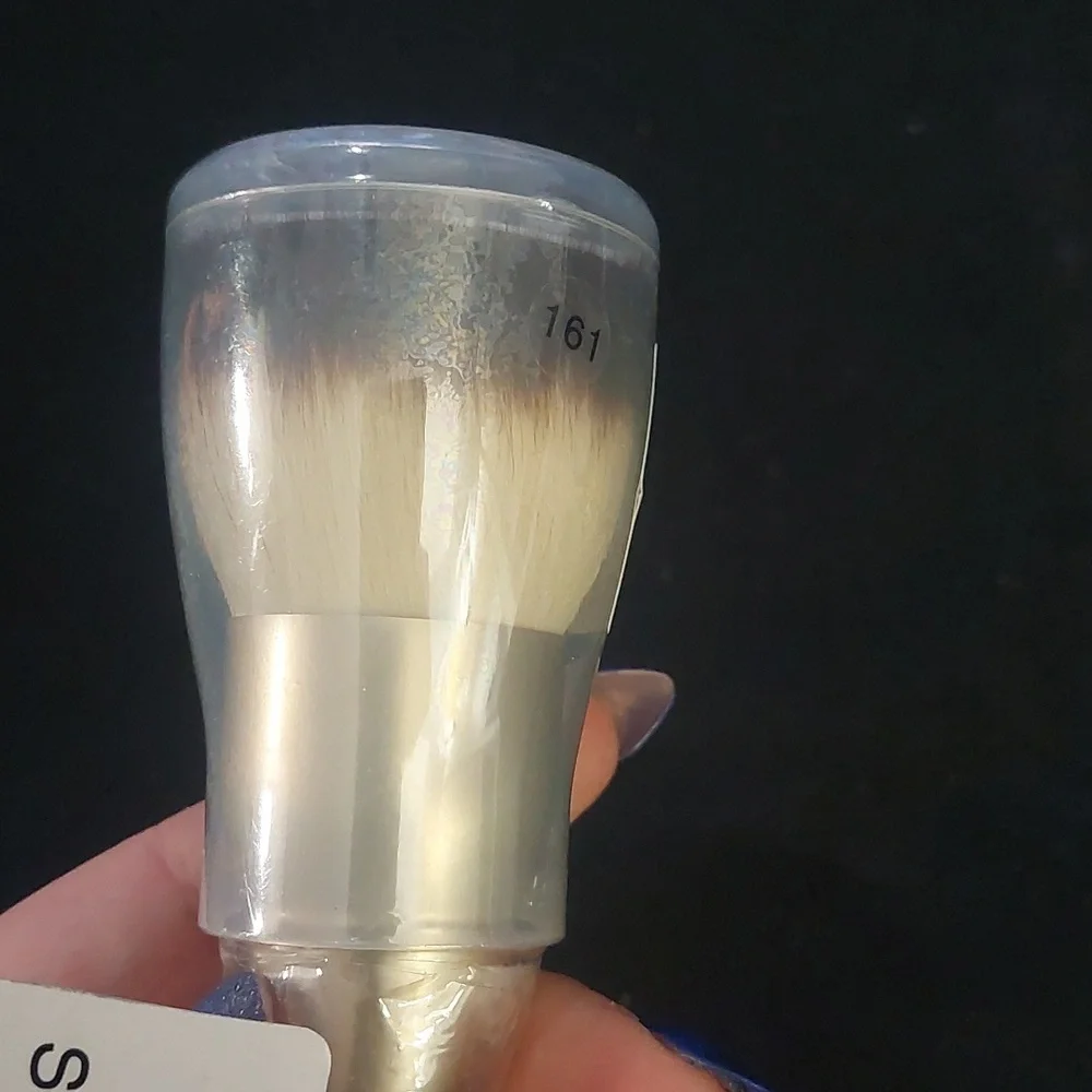 New Sonia Kashuk powder brush no.‎ 161